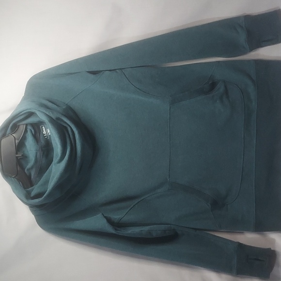 L.L. Bean Sweaters - LL Bean cowl neck cozy pullover blue/green color size S Reg pocket thumb holes
